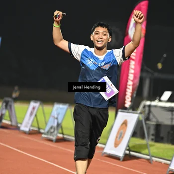 Runner Photo 4420010