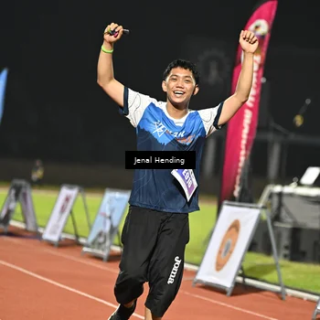 Runner Photo 4420023
