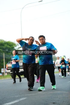 Runner Photo 4420040