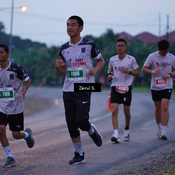 Runner Photo 4420044