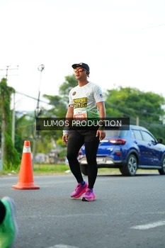 Runner Photo 4420156