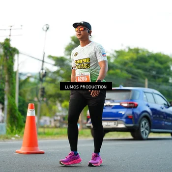 Runner Photo 4420196