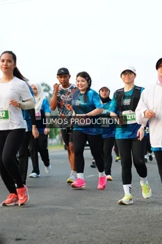 Runner Photo 4420343