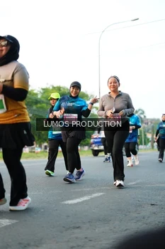 Runner Photo 4420413