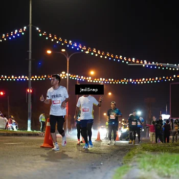 Runner Photo 4420430