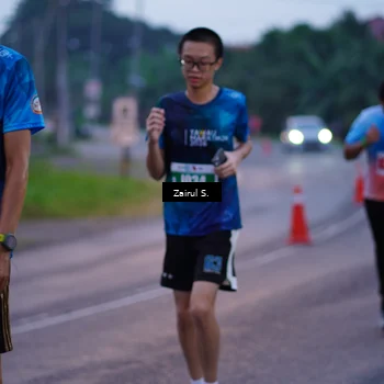 Runner Photo 4420435