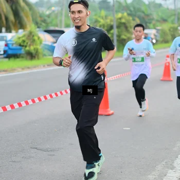 Runner Photo 4420441