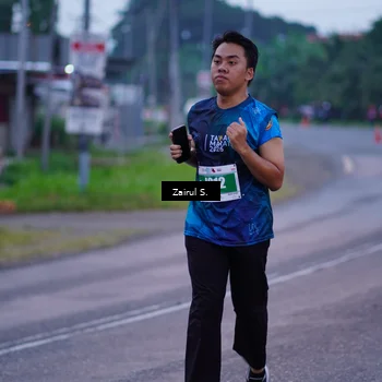 Runner Photo 4420494
