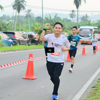 Runner Photo 4420572