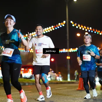 Runner Photo 4420584