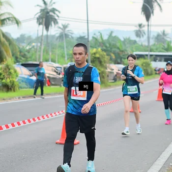 Runner Photo 4420683