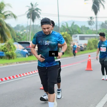 Runner Photo 4420760