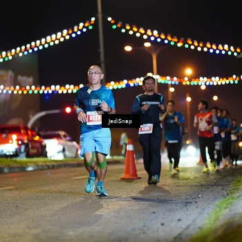 Runner Photo 4420816