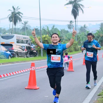 Runner Photo 4420863