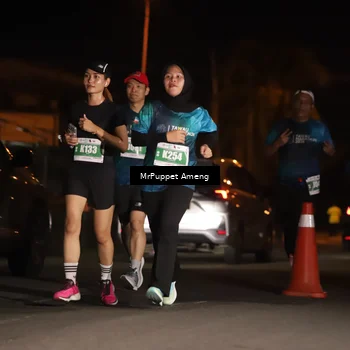Runner Photo 4421056