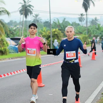 Runner Photo 4421065