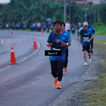 Runner Photo 4421066