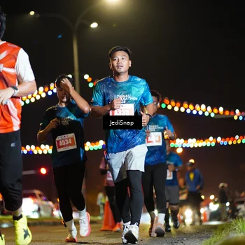 Runner Photo 4421074