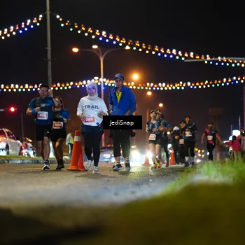 Runner Photo 4421100