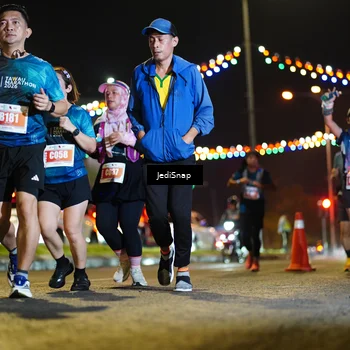 Runner Photo 4421196
