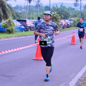 Runner Photo 4421210