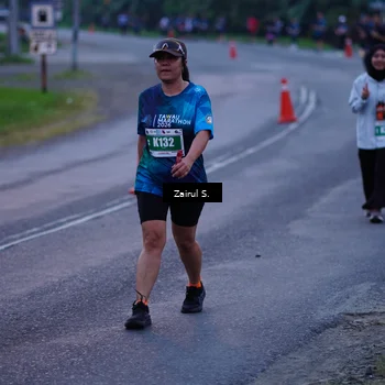 Runner Photo 4421273