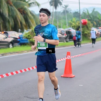 Runner Photo 4421368