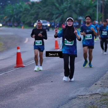 Runner Photo 4421376