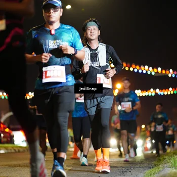 Runner Photo 4421387