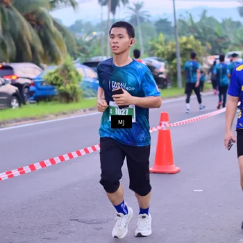 Runner Photo 4421396