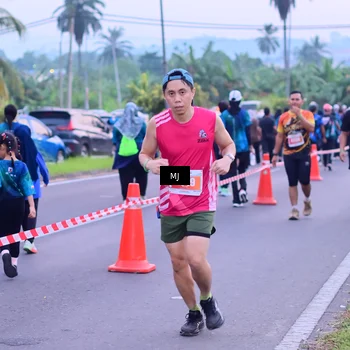 Runner Photo 4421449