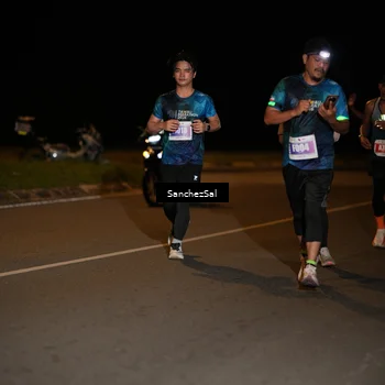 Runner Photo 4421456
