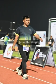 Runner Photo 4421545