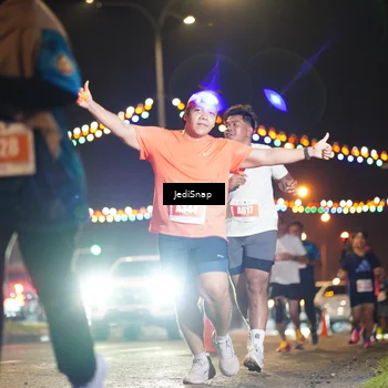 Runner Photo 4421641