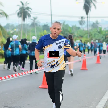 Runner Photo 4421835