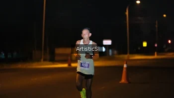 Runner Photo 4421969