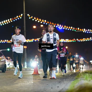 Runner Photo 4421987