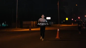 Runner Photo 4422037