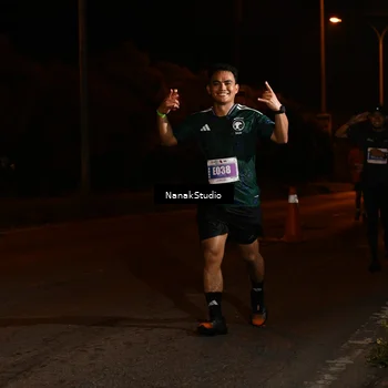 Runner Photo 4422413