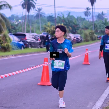 Runner Photo 4422434
