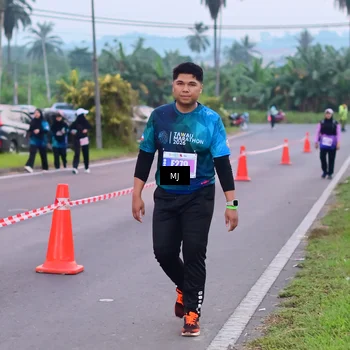 Runner Photo 4422439