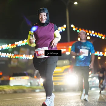 Runner Photo 4422455