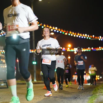 Runner Photo 4422469