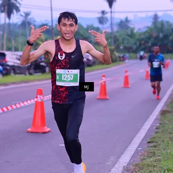 Runner Photo 4422535