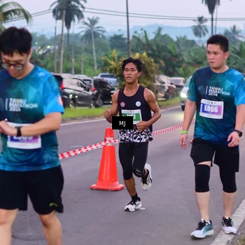 Runner Photo 4422597