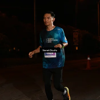 Runner Photo 4422648