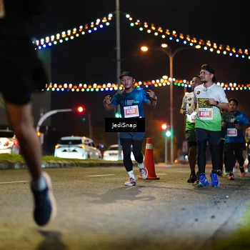 Runner Photo 4422654