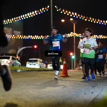 Runner Photo 4422675