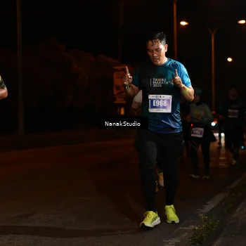 Runner Photo 4422726
