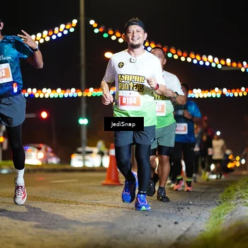Runner Photo 4422748